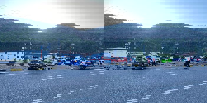 Muğla'da kamyonet ile minibüsün çarpıştığı kazada 1 kişi ölü, 7 kişi yaralandı