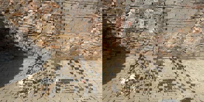 Bitlis kırsalında silah, mühimmat ve yaşam malzemeleri ele geçirildi