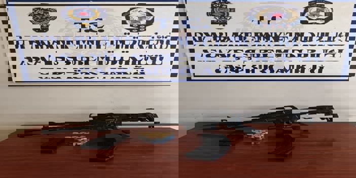 (Video) Diyarbakır'da av tüfeği ile havaya ateş eden şüpheli yakalandı