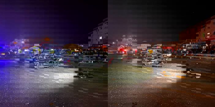 Sakarya'da kamyon ile otomobilin çarpışması sonucu 2 kişi öldü