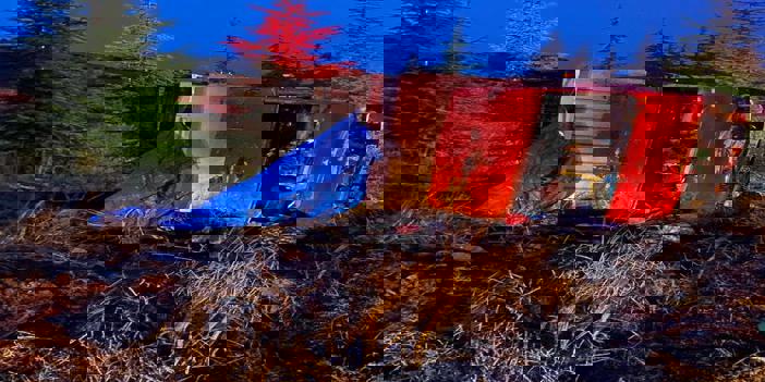 Eskişehir'de devrilen kamyonun sürücüsü öldü