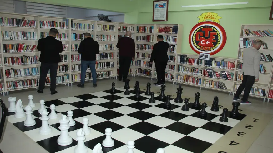 Şırnak’ta 20 mahkum cezaevinde aldıkları eğitimler ile üniversiteli oldu