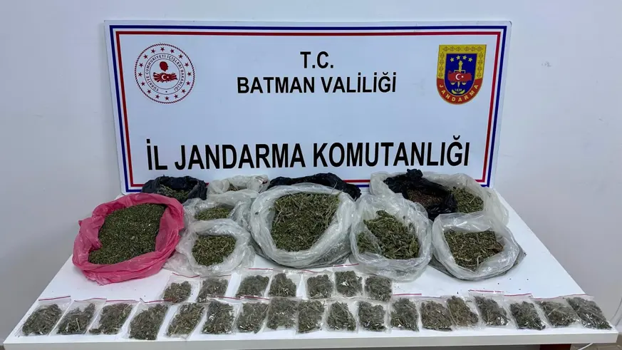 Batman'da bir evden 6 kilo 300 gram uyuşturucu çıktı