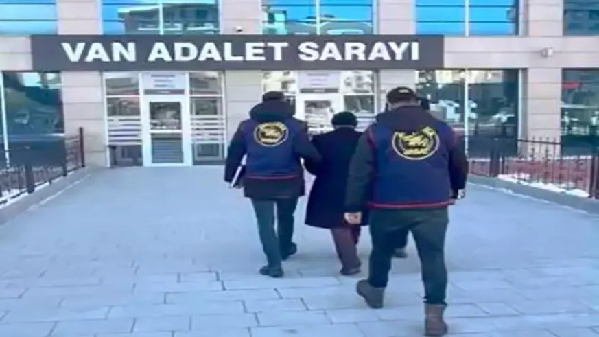 Van'da kasten öldürme ve uyuşturucu ticaretinden aranan 2 şahıs tutuklandı