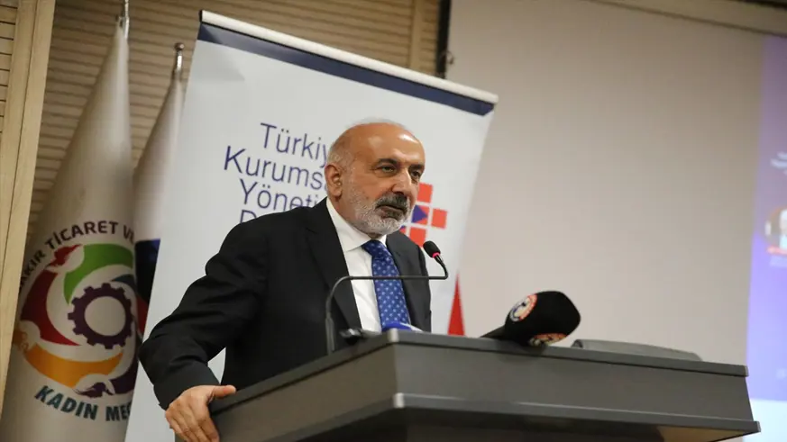 Diyarbakır'da kurumsal yönetimin önemi anlatıldı