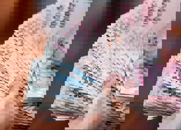 Emekli maaş zamları hesaplara yatmaya başladı! Kime ne kadar yatacak?