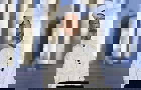 Erbaş, hac ve umre görevlileriyle bir arada