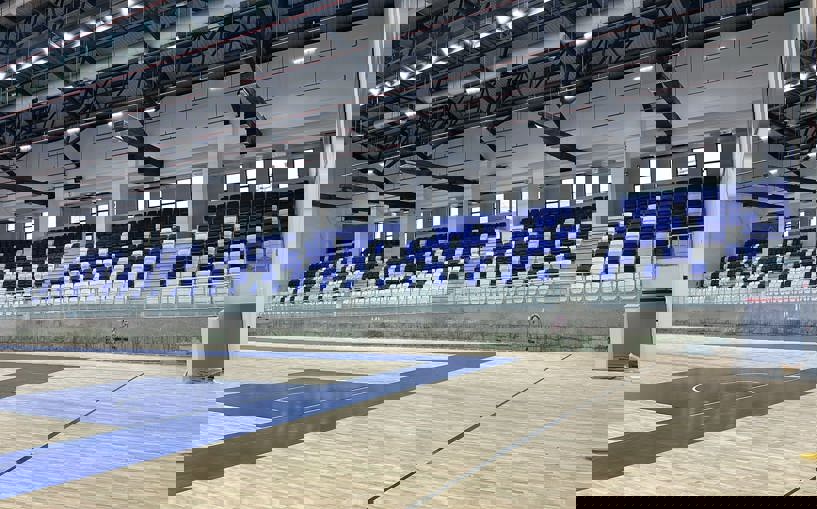 FİBA standartlarında spor salonu tamamlandı