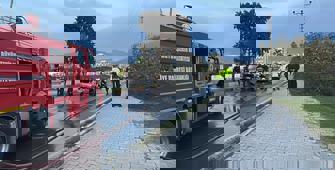 Hatay'da iki otomobilin çarpıştığı kazada 6 kişi yaralandı