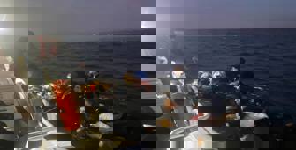 Çanakkale açıklarında 40 düzensiz göçmen yakalandı