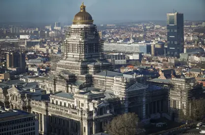 Bomba paniği: Adalet sarayı tahliye edildi