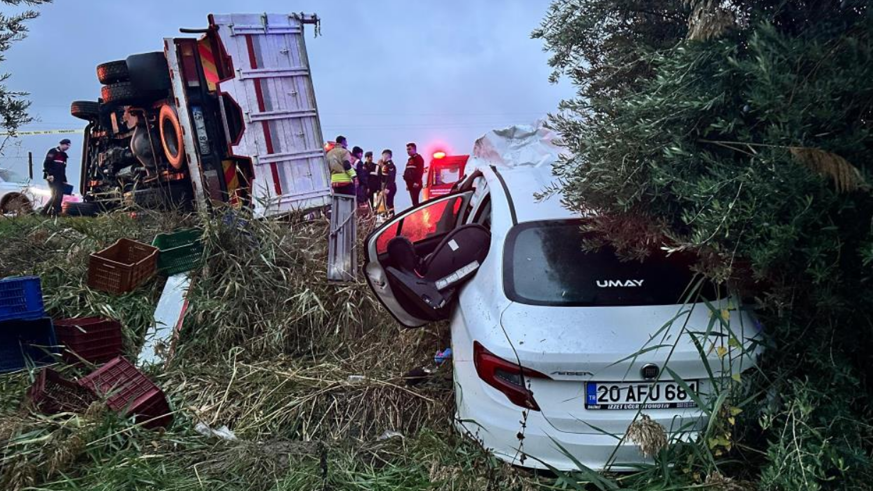 Kontrolden çıkan kamyonet dehşet saçtı
