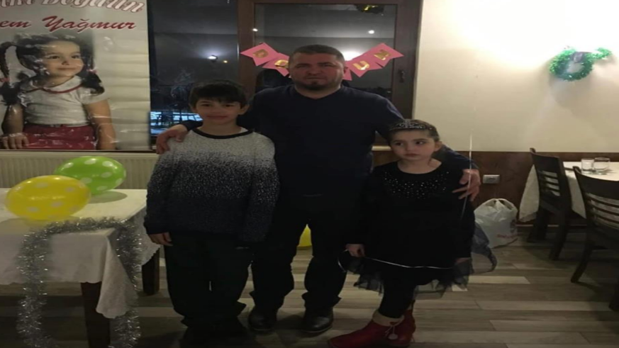 Çocuklarını görmek için gitti, satırlı saldırıya uğradı