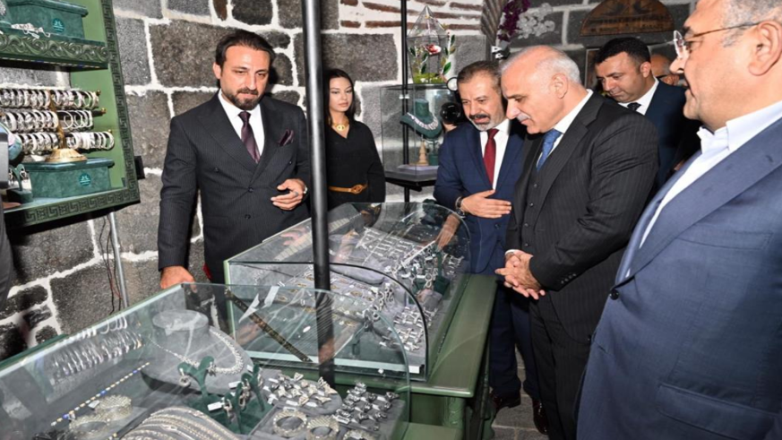 Diyarbakır Hasırevi açıldı