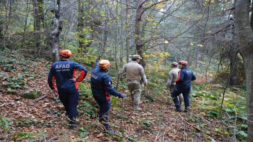 Kayıp anne ve oğlu için 