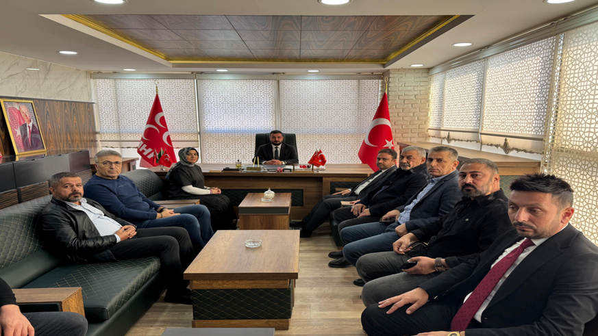 DİYARBAKIR'IN KALBİ KAYAPINAR'DA SİYASİ PARTİLER ARASINDA ÖRNEK BİR DAYANIŞMA