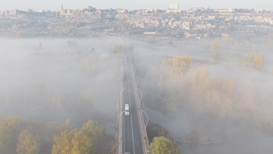 Diyarbakır sis denizinde kayboldu