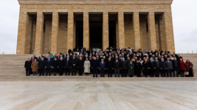 Bakan Fidan, büyükelçilerle Anıtkabir'i ziyaret etti