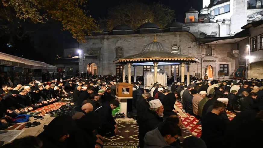 Üç ayların başlaması dolayısıyla dua edildi