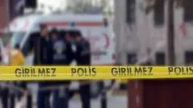 Başına odunla vurduğu ağabeyini öldürdü