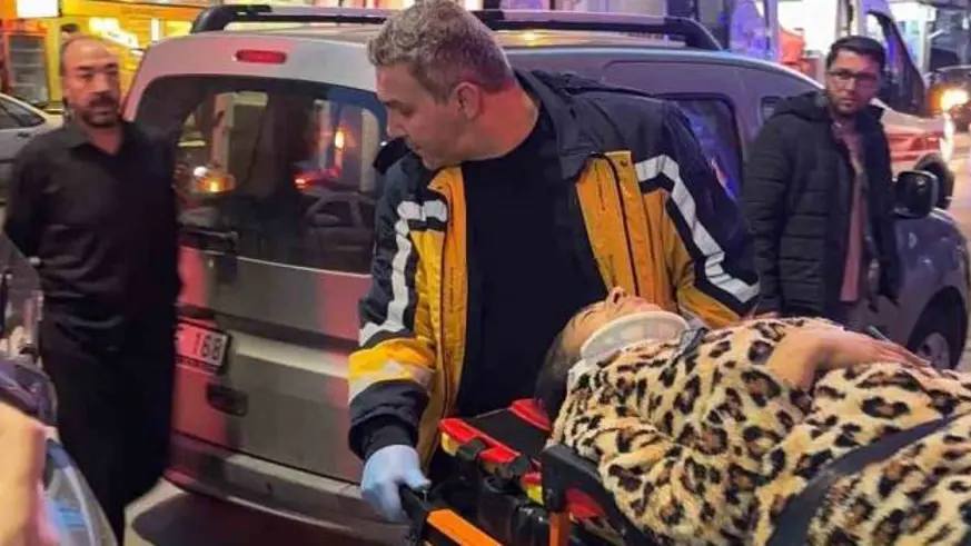 Tartıştığı kocasının elinde bıçağı görünce ikinci kattan atladı