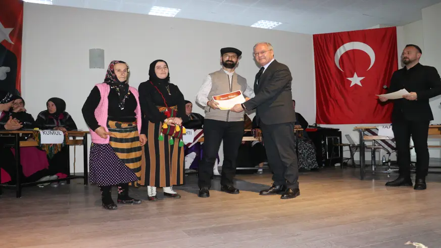 Bilgi yarışmasının ödülü yem oldu