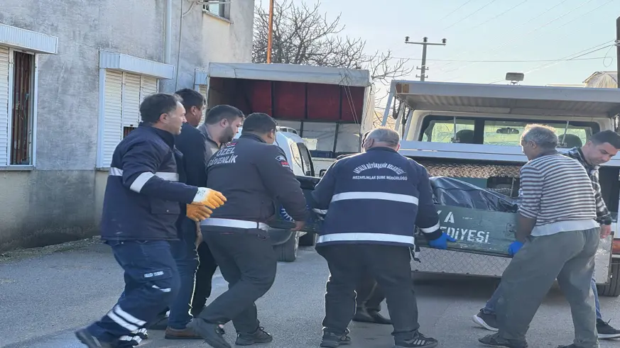 Evde çıkan yangında kanser hastası kadın yaşamını yitirdi