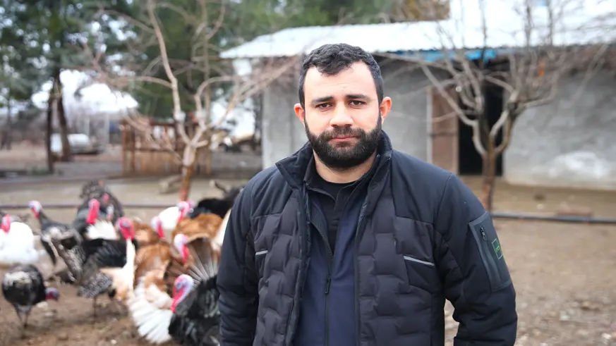 Kaçan deve kuşunun bulunmasını bekliyor