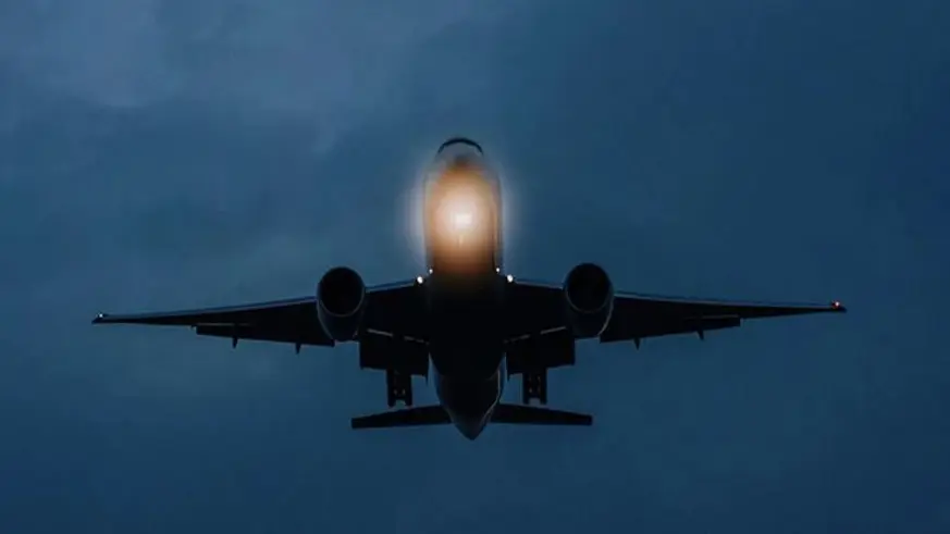 Tanımlanamayan cisim iddiası uçuşları durdurdu