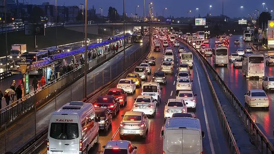 Trafiğe ocakta 165 bin 734 aracın kaydı yapıldı