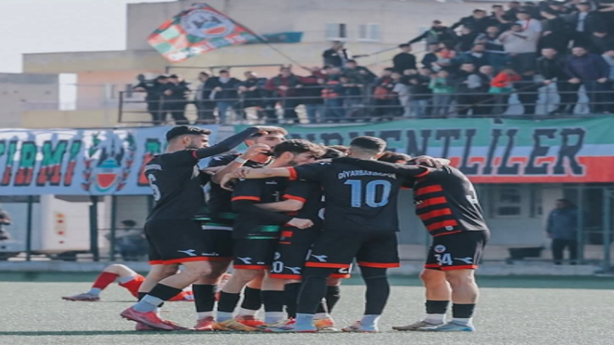 KRAL COŞTU, DİYAR FARKA KOŞTU