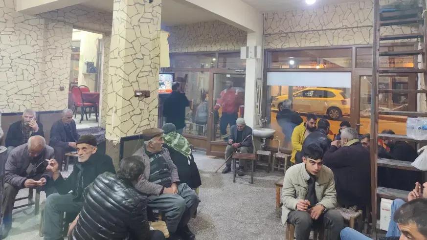 İftar sonrası ilk çay ve tatlı ikramı belediyeden