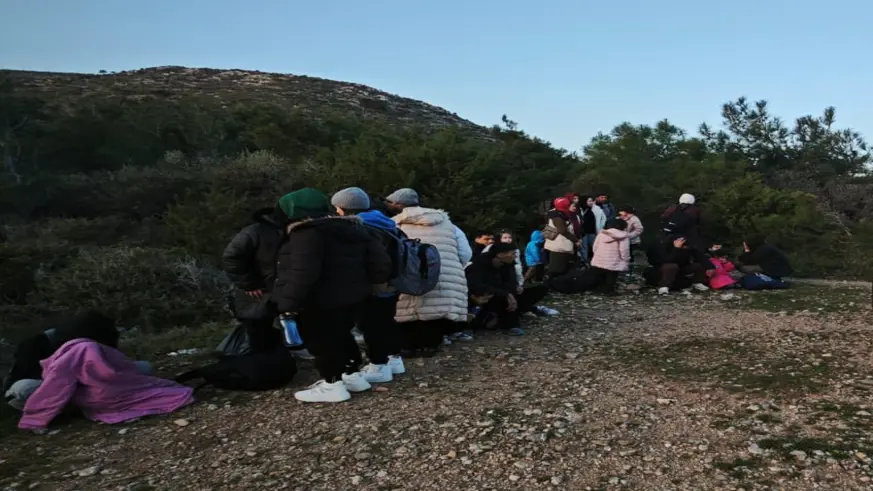 İzmir'de 32 düzensiz göçmen yakalandı