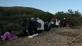 İzmir'de 32 düzensiz göçmen yakalandı