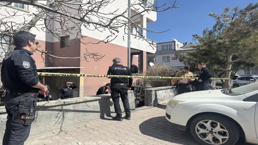 Karbonmonoksit gazından zehirlenen aileden 3 kişi öldü