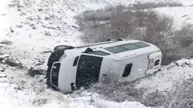 Genç yolunda kaza; 9 yaralı