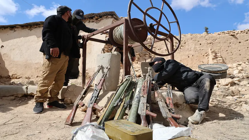 Gizlenmiş silah deposu bulundu