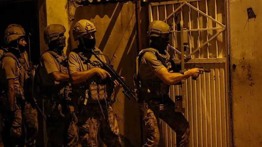 Mersin'de şafak operasyonu