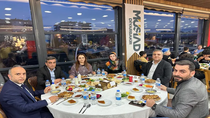 Devlet korumasındaki çocuklara iftar