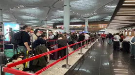 Havalimanlarında bayram tatili yoğunluğu başladı