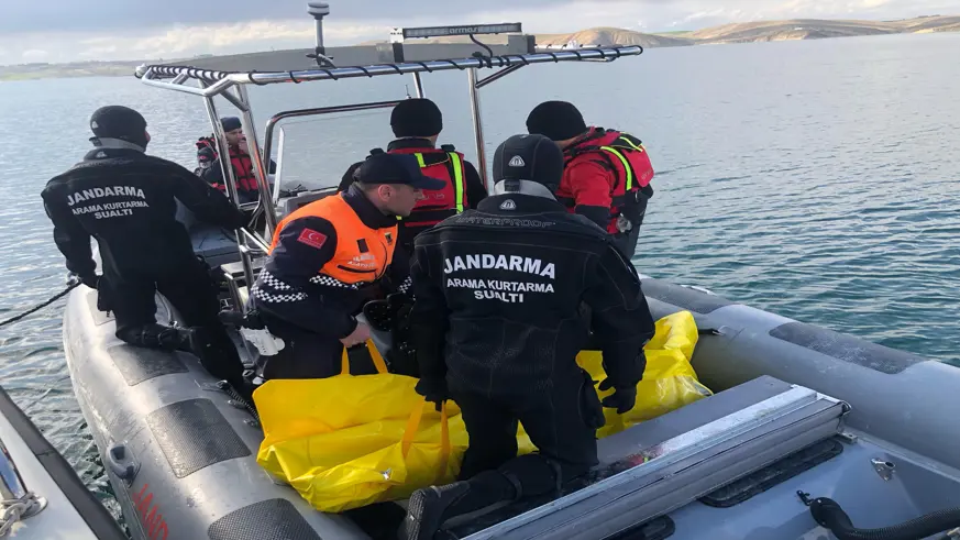 Atatürk Barajı Göleti'nde kaybolan kişinin cesedi bulundu